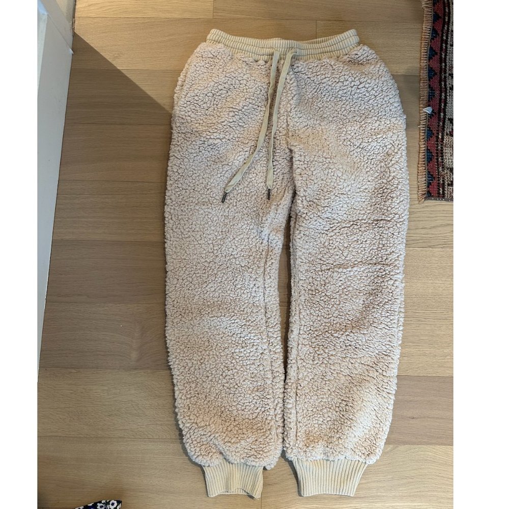 BRAND NEW without tags Oliviaceous teddy sweatpants size M